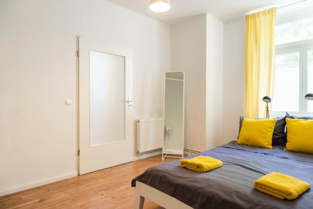 Cosy Two Br Plus Self Checkin Plus Street Parking Берлин Экстерьер фото